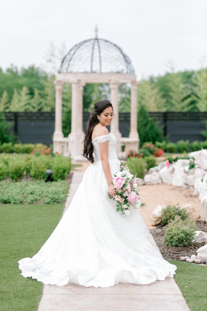 Jasmine's Bridal Portraits at Knotting Hill Place in Little Elm, Texas | Dallas DFW Wedding Photographer | Sami Kathryn Photography