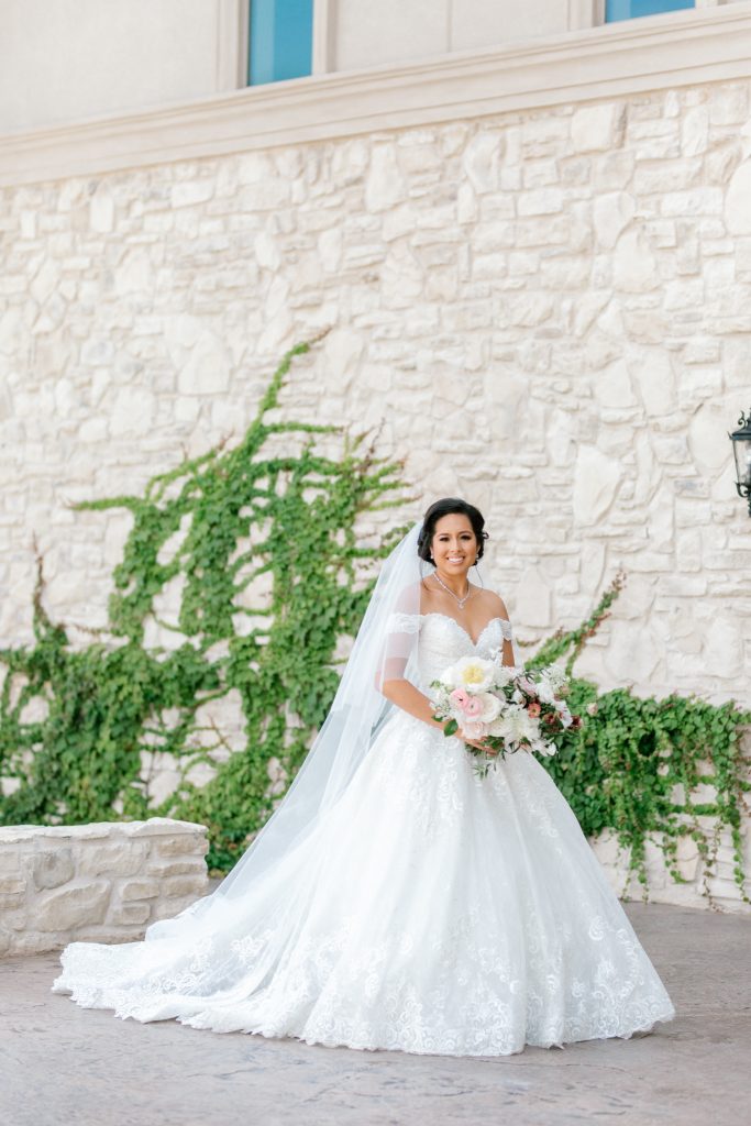 Jasmine & Josh Wedding at Knotting Hill Place | Dallas DFW Wedding Photographer | Sami Kathryn Photography
