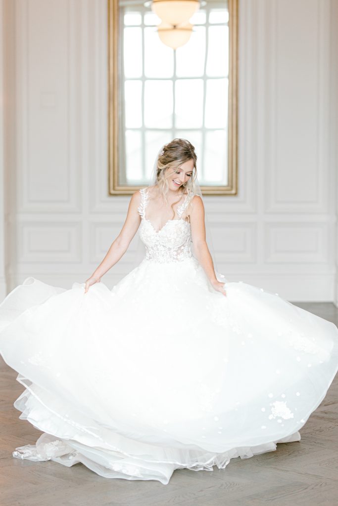 Wedding Inspiration at the Adolphus 19th Floor Ballroom | Dallas Wedding Photographer | Sami Kathryn Photography