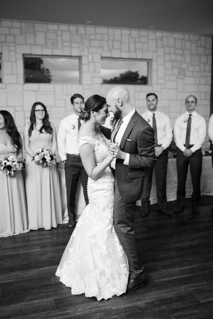 Caitlin & Sam | Hidden Pines Hurst | Dallas Wedding Photographer | Sami Kathryn Photography