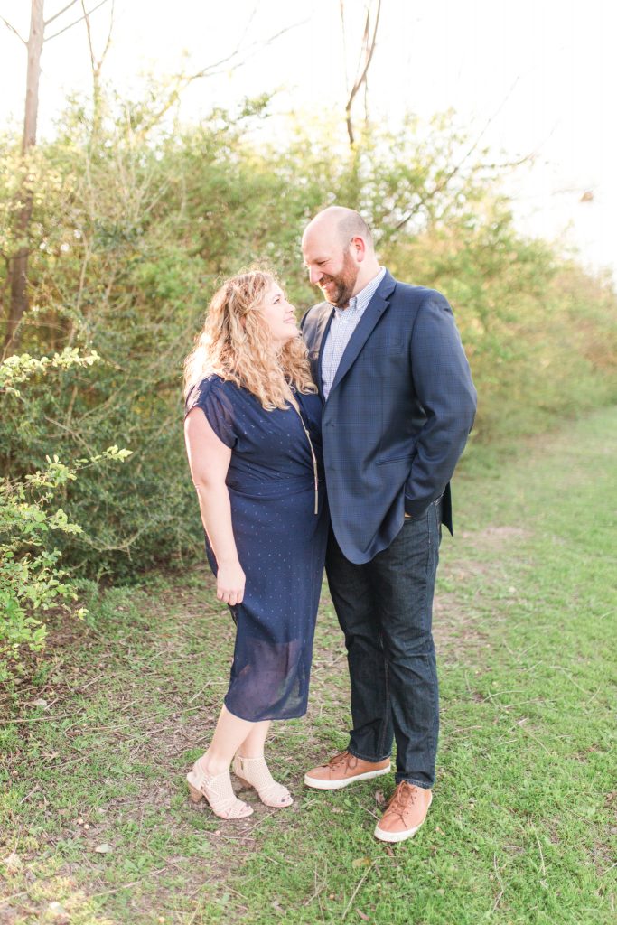 Lauren & Andrew | Engagement Session White Rock Lake | DFW Dallas Wedding Photographer | Sami Kathryn Photography