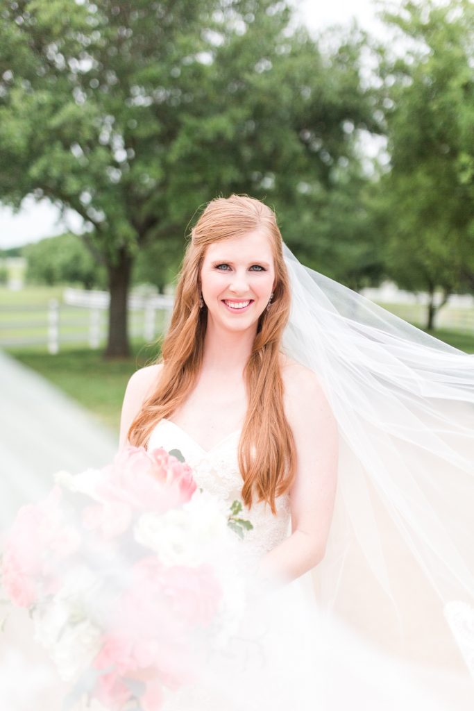 Ashley Bridal Portraits | Lone Star Mansion Burleson, Texas | Sami Kathryn Photography | DFW Wedding Photography