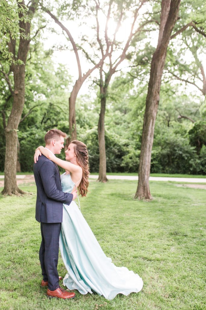 Bailey & Ethan Engagement Session | Lakeside Park in Richardson | Dallas Wedding Photographer