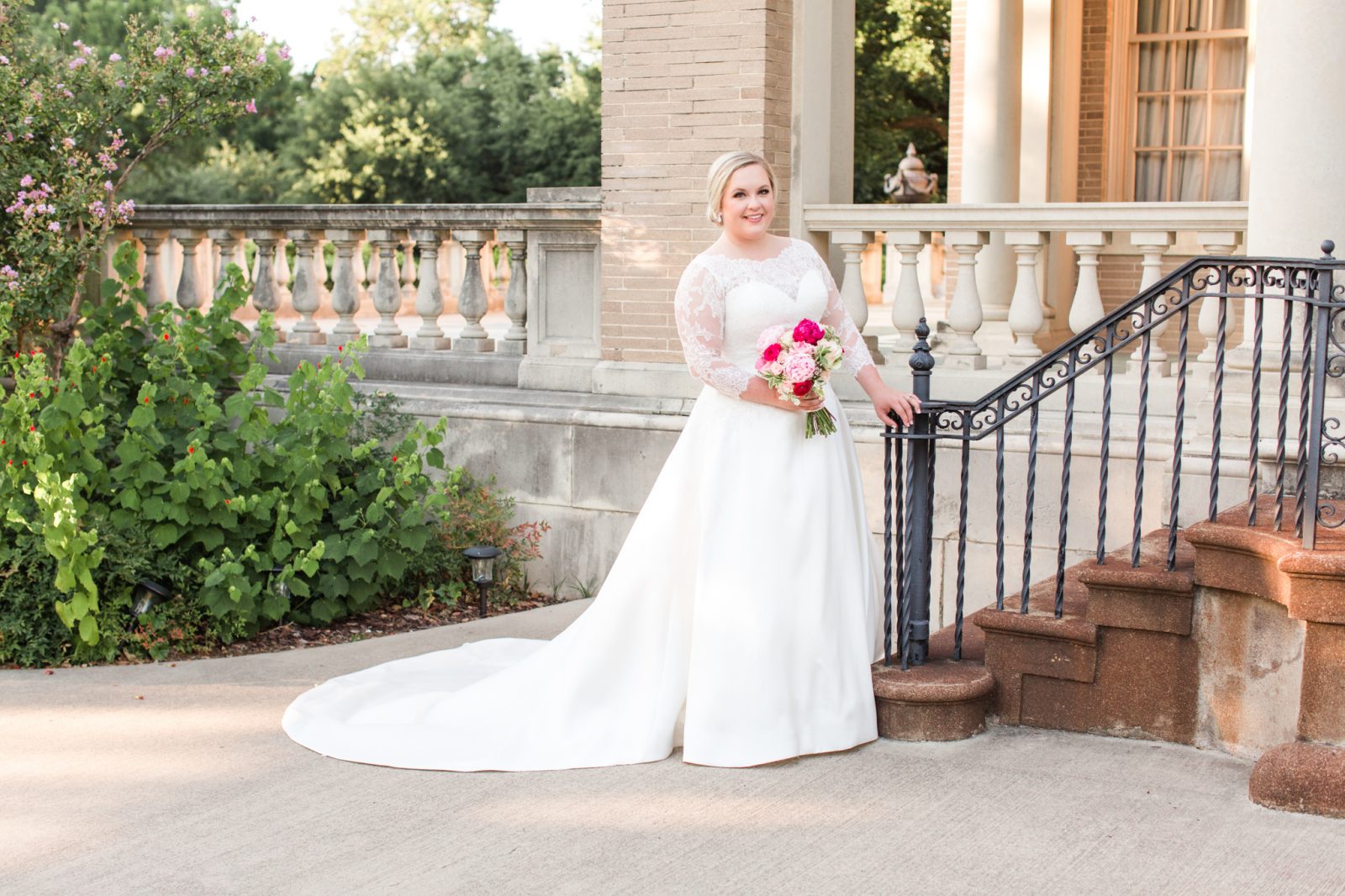 Ashley Bridal Portraits | Aldredge House | Dallas DFW Wedding Photographer | Sami Kathryn Photography