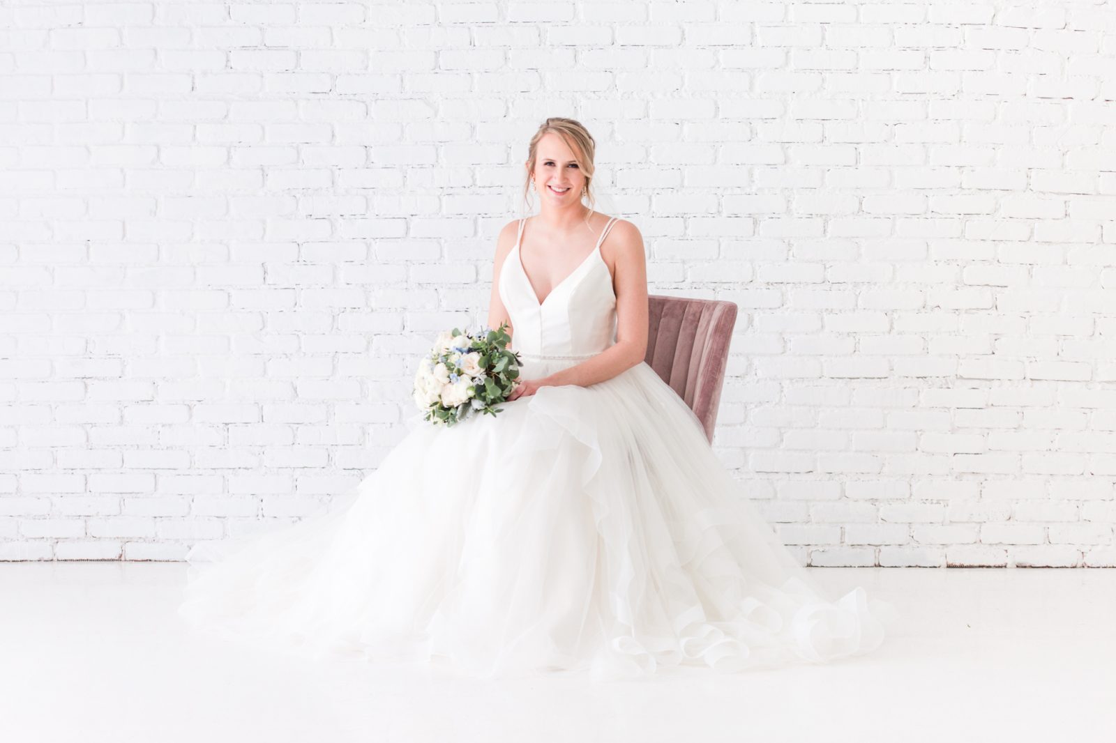 Kelli Bridal Portraits | Lumen Room | Dallas Fort Worth DFW Wedding Photographer | Sami Kathryn Photography