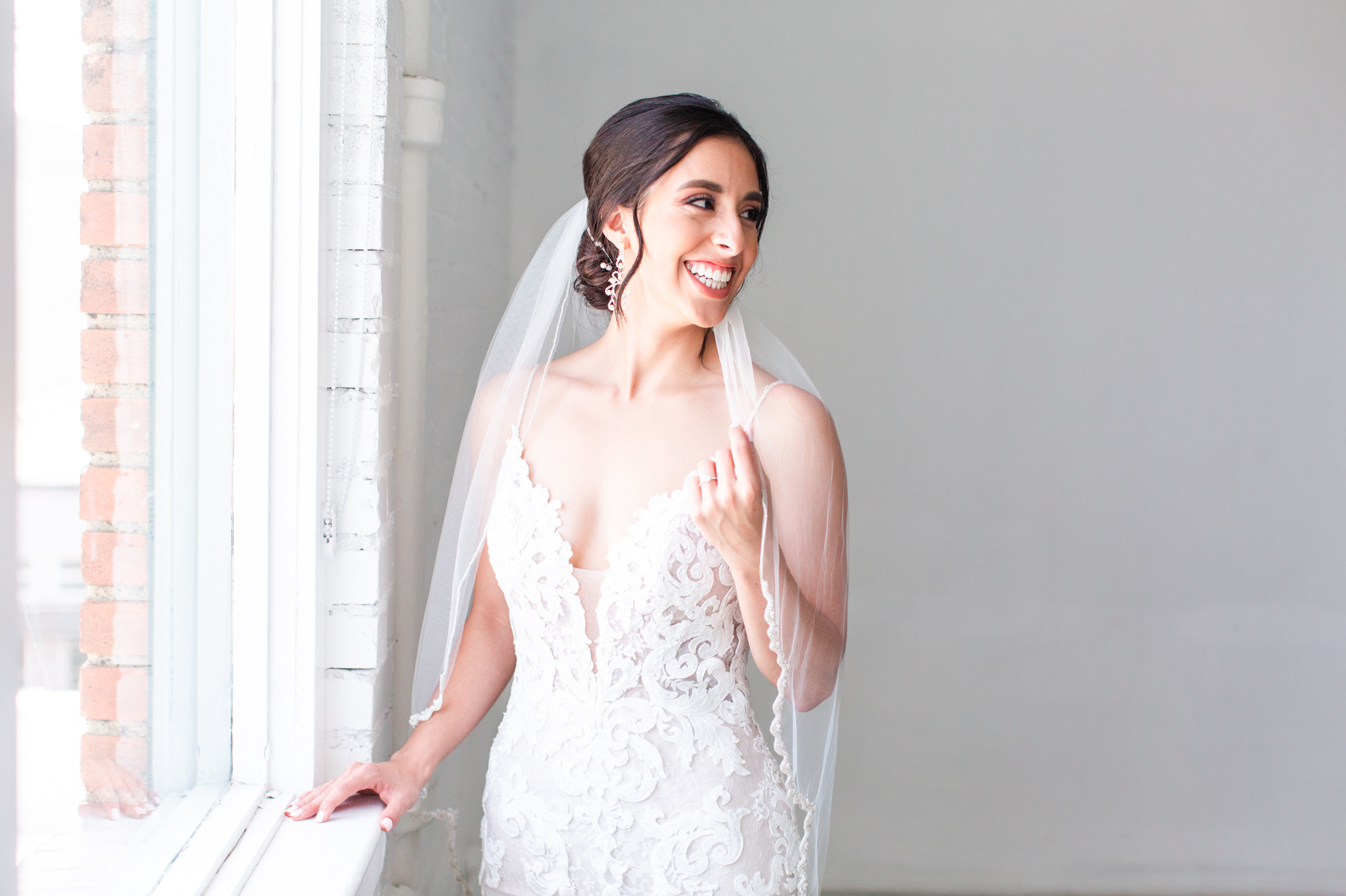 Laura Bridal Portraits | The Lumen Room | Dallas DFW Wedding Photographer | Sami Kathryn Photography