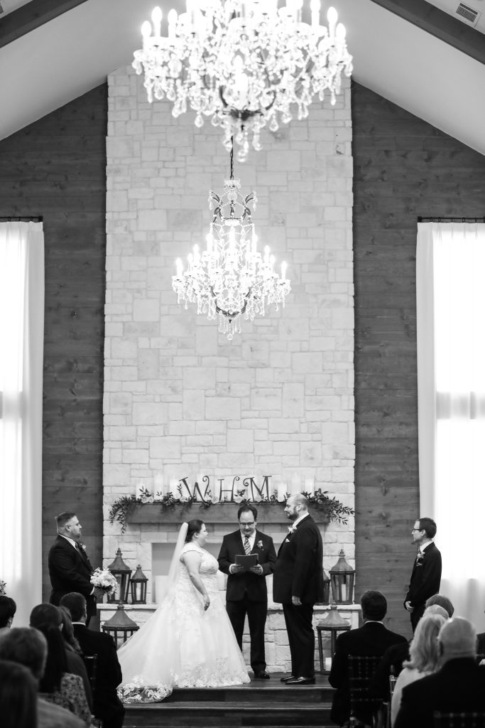 Wes & Melissa Wedding | Dallas DFW Wedding Photographer | Hidden Pines Hurst | Sami Kathryn Photography
