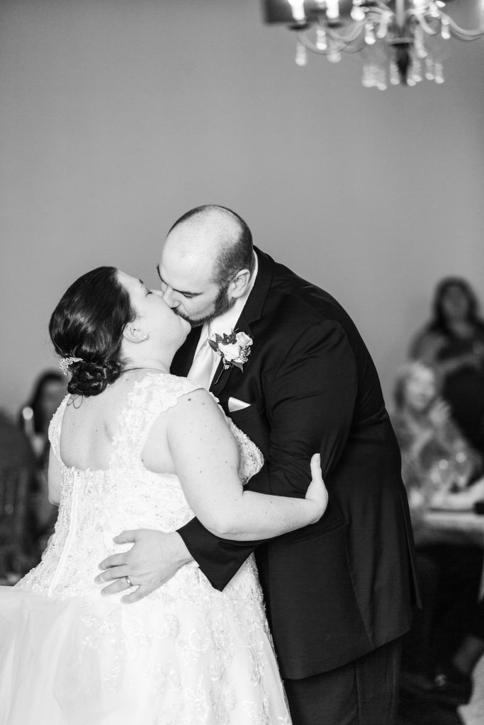 Wes & Melissa Wedding | Dallas DFW Wedding Photographer | Hidden Pines Hurst | Sami Kathryn Photography