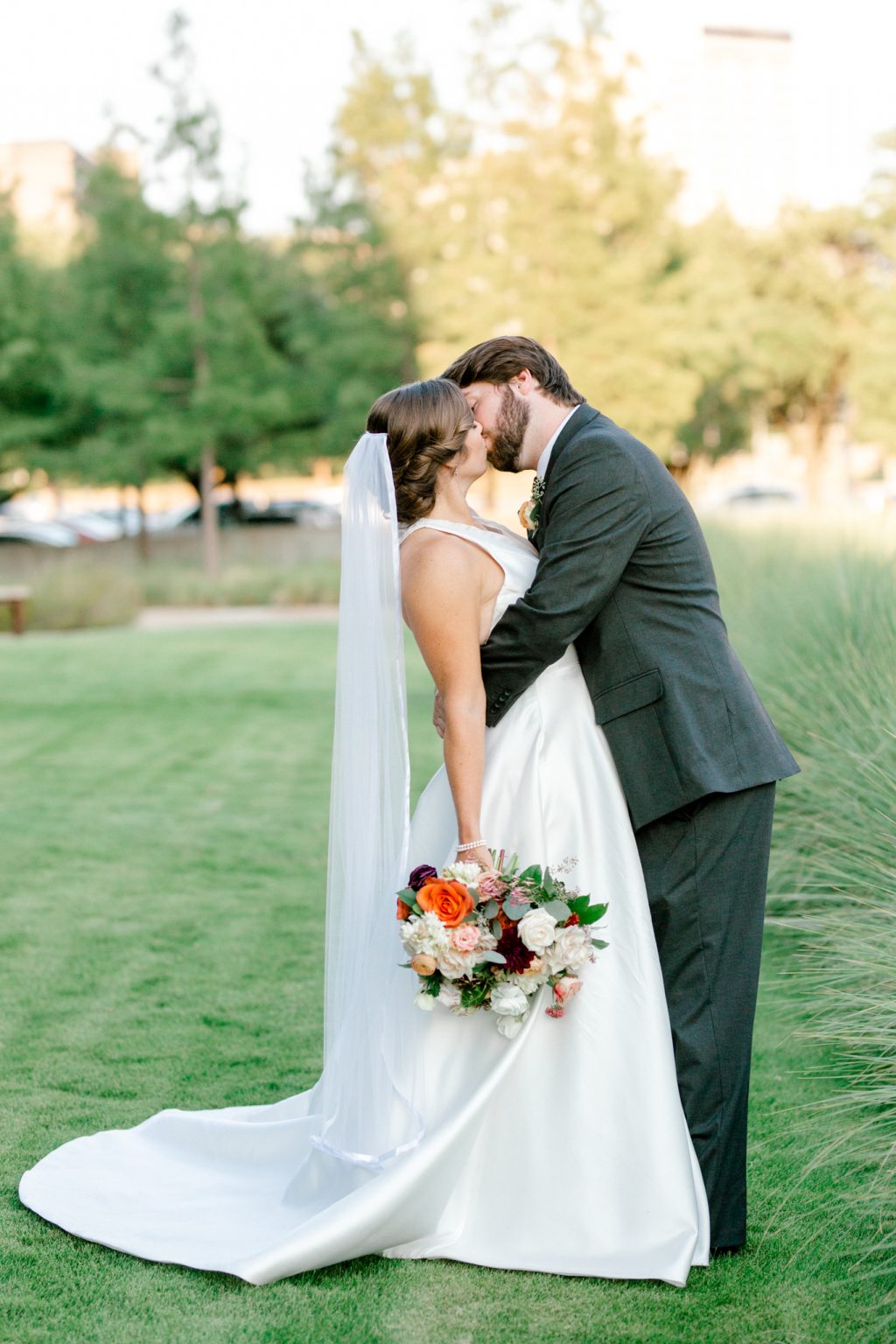 Kaylee & Michael’s Watermark Community Church Wedding | Dallas Wedding ...