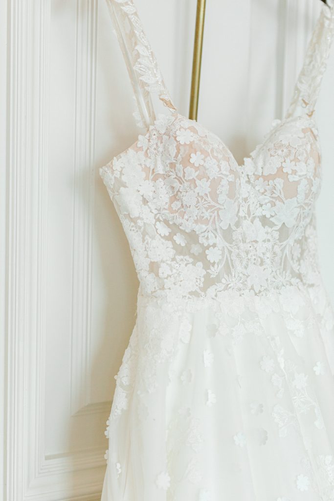 Three Tips for How to Get Beautiful Photos of Your Wedding Dress ...